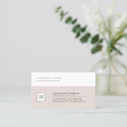 Berufliches elegantes Beige White Company Schlicht Visitenkarte (Stehend Vorderseite)