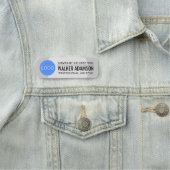 Berufliches Firmenlogo, Mitarbeiter Silver Gray Namensschild (Beispiel)