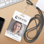 Berufliches Foto ID für moderne und trendige Unter Ausweis<br><div class="desc">Modernes und trendiges Foto id Abzeichen. Unser Design zeichnet sich durch ein modernes und trendiges Design aus. Mit Foto,  Name,  Logo und optionaler Mitarbeiternummer anpassen. Die Rückseite ist mit einem trendigen,  geometrisch gestalteten Dreierfarbendesign mit Logo versehen (Farben können in Anzug Ihrer Marke geändert werden.</div>