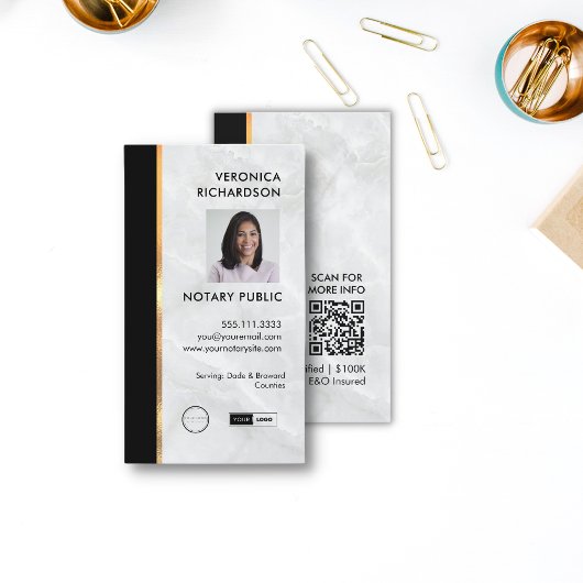 Berufliches Notar-Foto QR aus schwarzem und weißem Visitenkarte