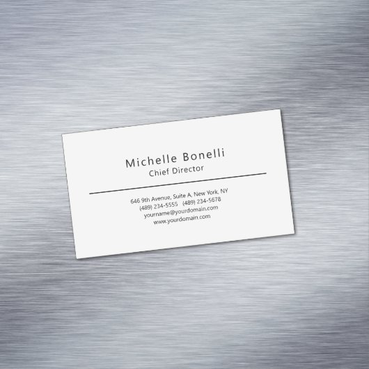 Berufliches Schlichtes Minimalistisches Weiß Magnetische Visitenkarte (Beispiel)