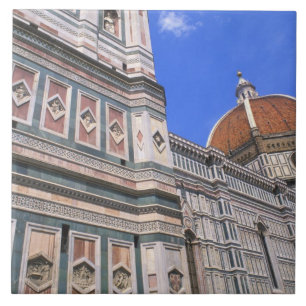 Berühmte Doumo-Kirche Nahaufnahme in Florenz, Ital Fliese