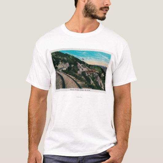 Berühmte Kreisbrücke, Mt. LoweMt. Lowe, CA T-Shirt (Vorderseite)