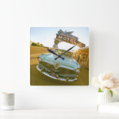 Berühmtes Blue Swallow Motel an der Route 66 Quadratische Wanduhr (Zuhause)