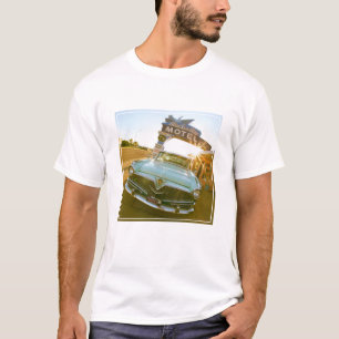 Berühmtes Blue Swallow Motel an der Route 66 T-Shirt