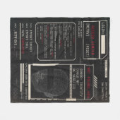 Beschädigt - Techno-Brutalist Streetwear Design Fleecedecke (Vorderseite (Horizontal))