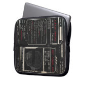Beschädigt - Techno-Brutalist Streetwear Design Laptopschutzhülle (Vorderseite Links)