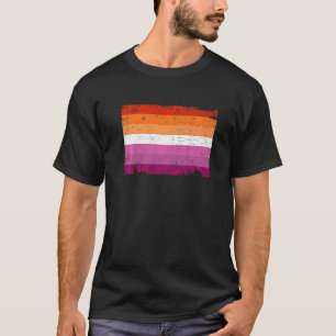 beschädigte Retro-LGBT-Fahne für den Lesben T-Shirt
