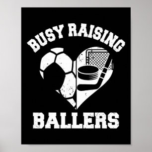 Beschäftigt mit der Erziehung von Byllers Fußball Poster