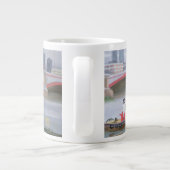 Beschäftigte Szene bei Blackfriars 2005 Jumbo-Tasse (Rückseite)