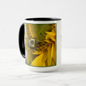 Besetzte Biene auf einer Sonnenblume Tasse (Vorderseite Links)