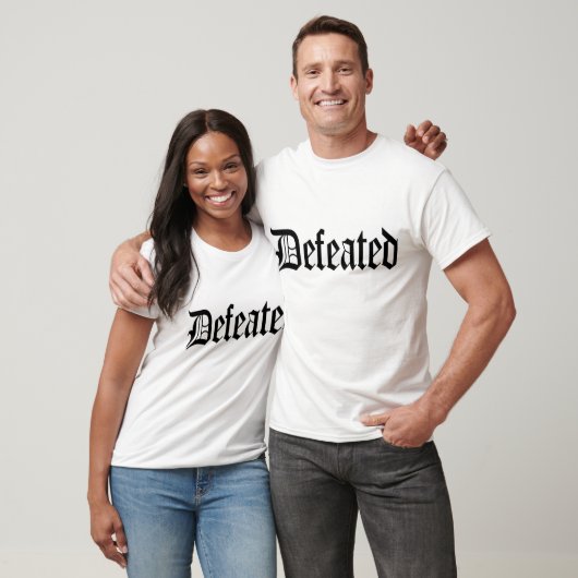 Besiegt T-Shirt (Unisex)
