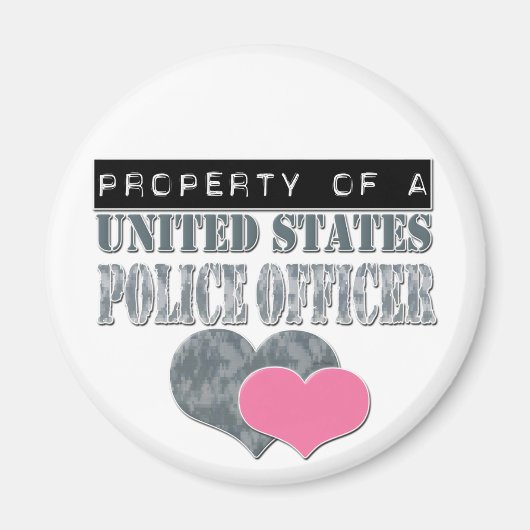 Besitz eines Magazins für Polizeibeamte der Verein Magnet (Vorne)