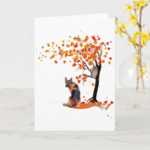 Besitzer des Hundes der deutschen Schäferhunde und Karte (Gelbe Blume)