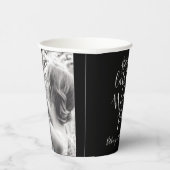 Besser spät als nie Hochzeitsfeier Foto schwarz Pappbecher (Rechts)