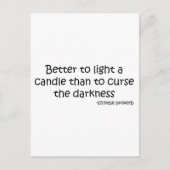 Besser, um ein Candle-Zitat zu machen Postkarte (Vorderseite)