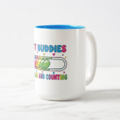 Best Buddies 25 Years and Counting Zweifarbige Tasse (VorderseiteRechts)
