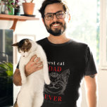 Best Cat Vater Definition | Niedliche Katzenwand T-Shirt<br><div class="desc">Eine süße Definition dessen, was ein Katzenpapa ist, mit einer adorable Kätzchen Gesichtsdarstellung. Dieses personalisierte Shirt ist ein ideales Geschenk für den Katzenpapa in deinem Leben! Spaß, einfach und einzigartig - macht ein großartiges Geschenk für Geburtstage, Ferien und neue Haustiere. Katzen sind die besten Väter aller Zeiten! Sie machen tolle...</div>