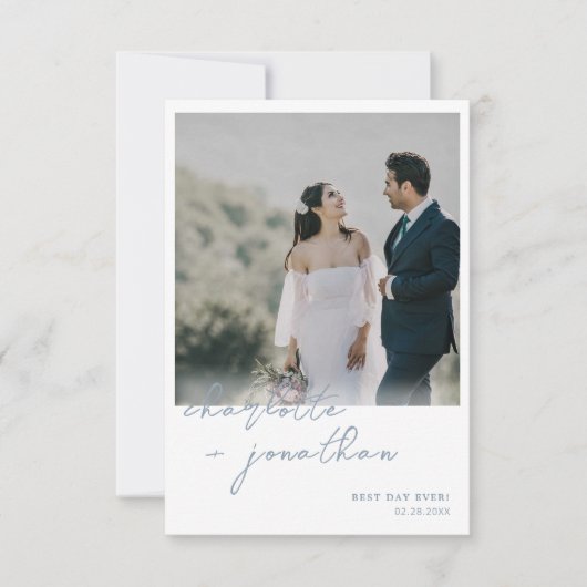 Best Day Ever Dusty Blue Script Foto Hochzeit Dankeskarte (Vorderseite)