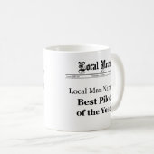 Best Pilot of the Year Newspaper Style Tasse (VorderseiteRechts)