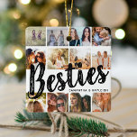 BESTÄTIGKEITEN, Foto-Collage & Namen | Weihnachten Keramikornament<br><div class="desc">Bestien sind unbezahlbar - Wenn Sie das Glück haben, eine zu haben, lass ihnen, wie viel sie Ihnen mit diesem trendigen 'Best Friends'-Foto-Collage Weihnachtsschmuck gemein haben. Mit 12 quadratischen Fotos Ihrer Wahl, die leicht von Ihrem Telefon oder Computer heruntergeladen werden, der Text "bestie" in großen modernen Schriften auf einem weißen...</div>