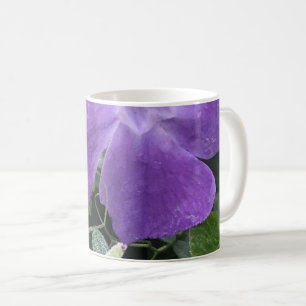 Bestäubte Veilchen Kaffeetasse