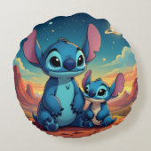 Beste Freunde fürs Leben – Lilo & Stitch Rundes Kissen (Rückseite)