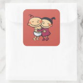 Beste Freunde umarmen Quadratischer Aufkleber (Tasche)