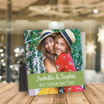 BESTE FREUNDIN Best friends Foto Fotoplatte<br><div class="desc">Moderne BESTE FREUNDIN-Foto-Plakette mit einer trendigen Beschriftung "Best Friends seit" in weißer,  moderner Schrift. Einfach anpassbar,  indem Sie Ihr Lieblings-Foto und -Text hinzufügen,  indem Sie die Vorlagenfelder bearbeiten.</div>
