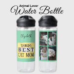 Beste Katze Mutter 4 Foto Name grün gelb Trinkflasche<br><div class="desc">Sie suchen das perfekte Geschenk für die weltbeste Katzenmutter? Diese individuell gestaltbare Wasserflasche ist eine gute Wahl! Mit spielerischen Katzendesigns ist es der ideale Weg für alle Tierliebhaber, Hydratie bleibe und dabei ihren Stolz auf die Kätzchen zu zeigen. Tauschen Sie die vier Fotos mit Ihren Lieblings-Schnappschüssen ihrer wütenden Freunde aus...</div>