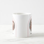 Beste Mama je 2 Foto Rosa Modern Arch Baby Name Kaffeetasse (Mittel)