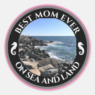 Beste Mama je blauer Atlantik Felsstrand Runder Aufkleber