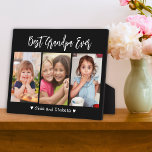 Beste Opa je Großkinder 3 Collage Schwarz Fotoplatte<br><div class="desc">Erstellen Sie Ihr eigenes Foto Geschenk für Großvater mit mehreren Bildern von Enkelkindern. Geben Sie personalisierten Opa-Geschenke mit Enkelkindern Namen,  um es zu einem wertvollen Sake zu machen. Die maßgeschneiderten Opa-Geschenke sind perfekt für Großvater Geburtstag,  Vatertag,  Großeltern Tag und Weihnachten.</div>