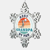 Beste Opa nach Par Custom Retro Golfer Schneeflocken Zinn-Ornament (Rechts)