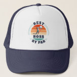 Bester Boss nach Par Custom Retro Golf Arbeitgeber Truckerkappe<br><div class="desc">Best Boss By Par Design können Sie für den Empfänger dieses niedlichen Golf-Thema Design anpassen. Perfektes Geschenk für Boss Day oder jeden besondere Anlass. Der Text "BOSS" kann mit jedem Moniker angepasst werden,  indem Sie oben auf den Button "Personalisieren" klicken.</div>