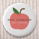 Bester Lehrer | Apple Niedlich Fun Modern Name Sca Button<br><div class="desc">Ein schlichtes, stilvolles, lebendiges Abzeichen für Apfelfruchtig-Grafik in einem trendigen, skandinavischen minimalistischen Stil in Schattierungen oder Rot-Rosa und Grün, das leicht mit dem Namen Ihrer Lehrer personalisiert werden kann, indem "Mrs. Johnson" ersetzt wird, und ein Slogan, der "Bester Lehrer" ersetzt, um ein wirklich einzigartiges Dankeschön für Ihren Lehrer zu machen!...</div>