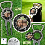 BESTER VATER BY PAR Foto Funny Custom Colors Pitchgabel<br><div class="desc">Für den besonderen Golfliebhaber Vater mit Spaß, erstellen Sie ein einzigartiges Multifunktionswerkzeug für Golfspieler, das als Golf Ball Marker, Bottle Opener und Divot Tool mit Ihrem Foto und dem bearbeitbaren Titel BEST VATER BY PAR - NO PUTTS ÜBER IT oder Ihren eigenen Text in Ihrer Auswahl von Text- und Hintergrundfarbkombinationen...</div>