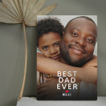 Bester Vater je Foto Vatertag Fotoplatte<br><div class="desc">Moderne Foto-Plakette mit einem kompletten Familienbild,  das Sie durch Ihr eigenes ersetzen können,  das niedliche Sprichwort "bester Vater aller Zeiten",  ein rotes Herz und der Name der Kinder.</div>