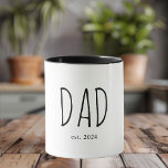 Bester Vater je personalisierter Mug Tasse<br><div class="desc">Feiern Sie mit unserer personalisierten Papa-Tasse den besten Papa aller Zeiten! Diese hochwertige Tasse ist ideal, um Ihre Liebe und Wertschätzung mit einem anpassbaren Raum für Ihr Lieblings-Foto und einem herzlichen Zitat zu zeigen. Ideal für den Vatertag, Geburtstage oder jeden besondere Anlass, ist diese Tasse so konzipiert, dass jeder Schluck...</div>