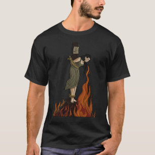 Bestickte Hexe zündet Zigarette an T-Shirt