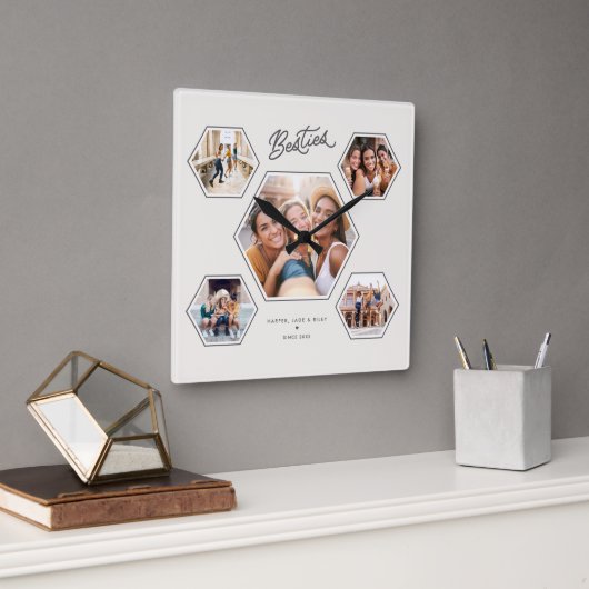 Besties 5 Photo Custom Collage Script Keepsake Quadratische Wanduhr (Büro)