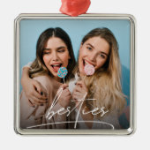 Besties | Best Friends Typografy Foto Ornament Aus Metall (Vorne)