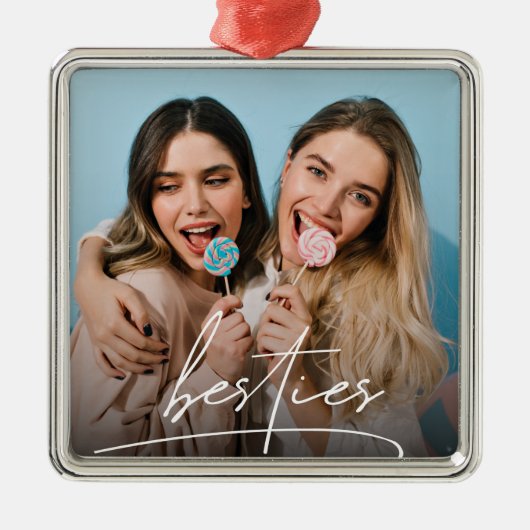 Besties | Best Friends Typografy Foto Ornament Aus Metall (Vorne)