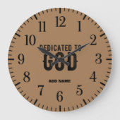 BESTIMMT FÜR GOD CUSTOM BROWN COOLE SCHWARZE TEXT GROßE WANDUHR (Vorderseite)