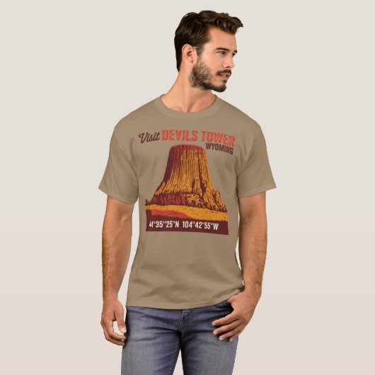 Besuch Devils Tower Funny T-Shirt (Vorne ganz)