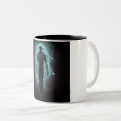 Besucher aus einer anderen Dimension Zweifarbige Tasse (VorderseiteRechts)