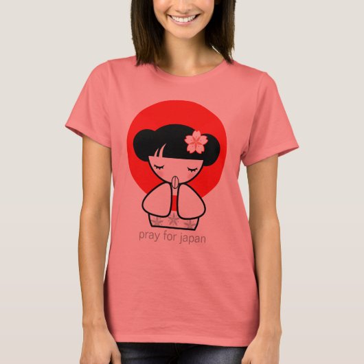 Bete für Japan Kokeshi Doll T-Shirt (Vorderseite)