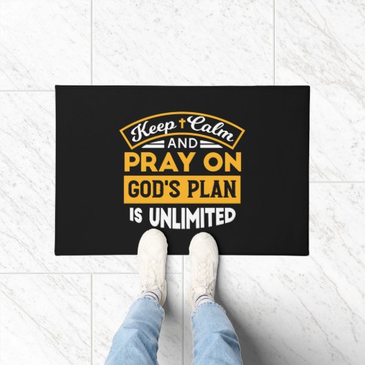 Betet und vertraue Gottes unbegrenzten Plan auf de Fußmatte (Indoor)