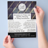 Betonfliesen, Fußboden, Fliesenwerbung Flyer (Hand)