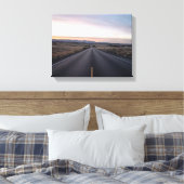 Betonstraße zwischen Steppe Leinwanddruck (Insitu (Schlafzimmer))